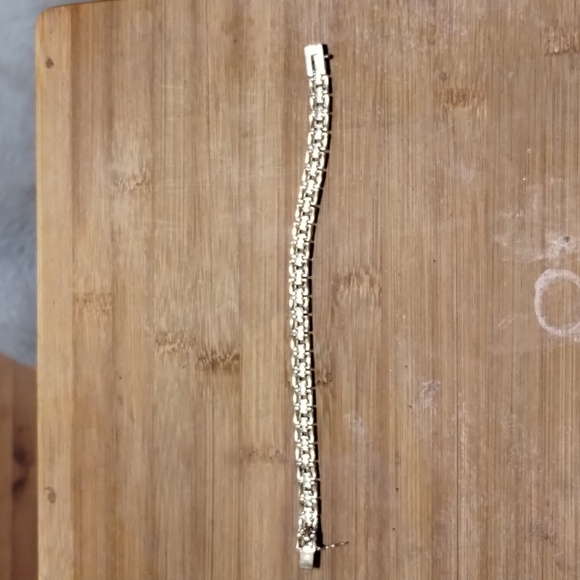 8" diamond accent bracelet - Picture 3 of 4